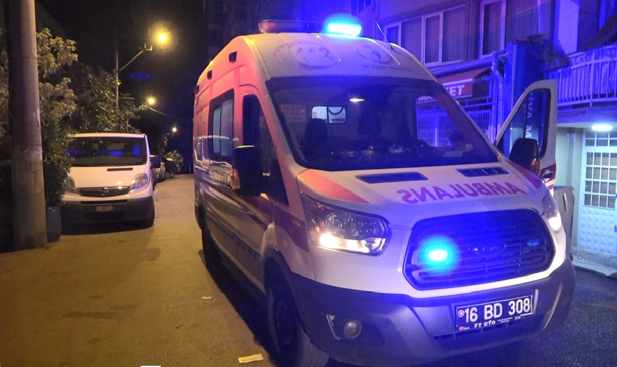 Tartıştığı kız arkadaşına kurşun yağdırdı - Resim : 1