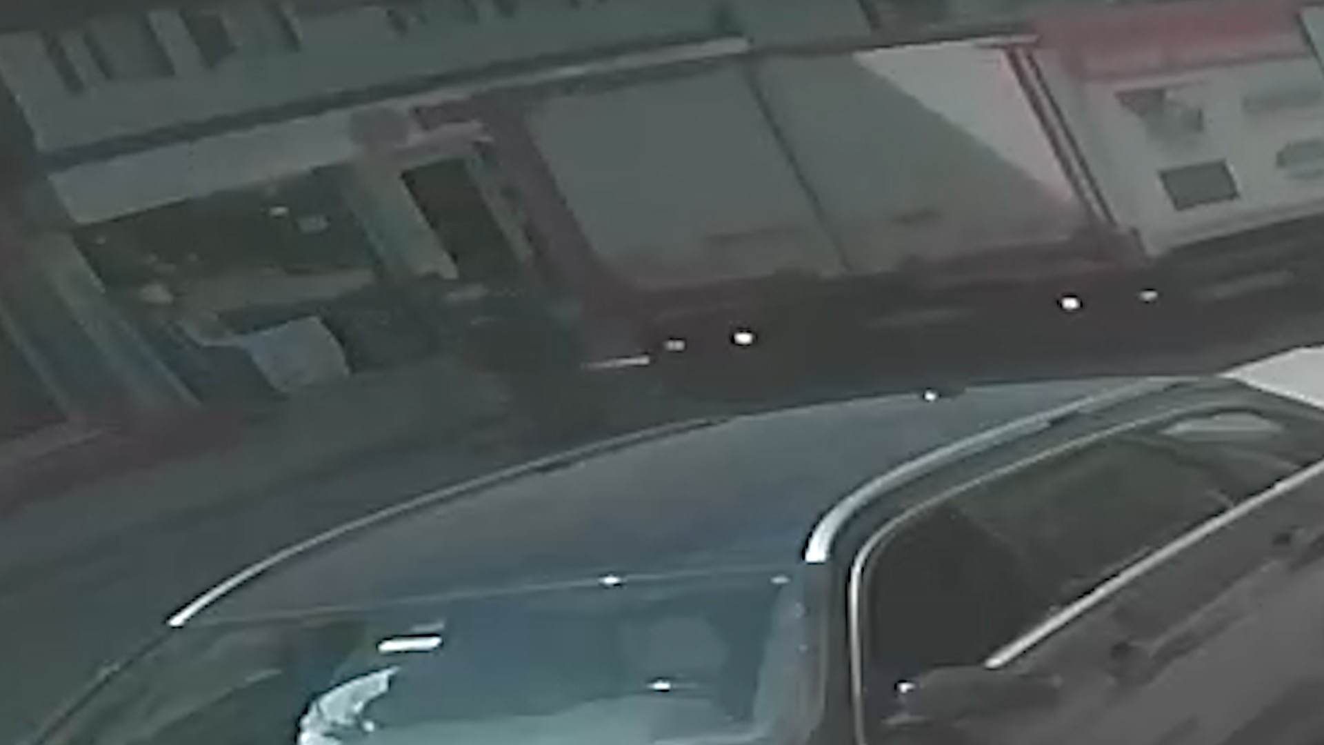 Artvin’de feci kaza! Geri manevra yapan kamyonun altında kaldı… - Resim : 1