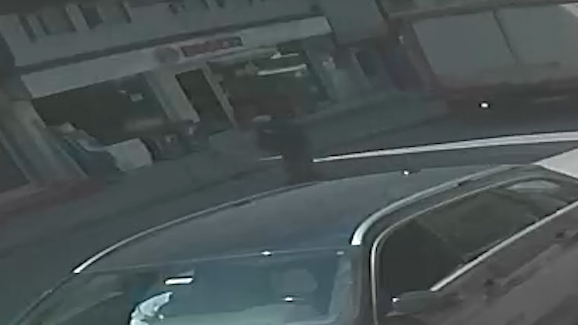 Artvin’de feci kaza! Geri manevra yapan kamyonun altında kaldı… - Resim : 2