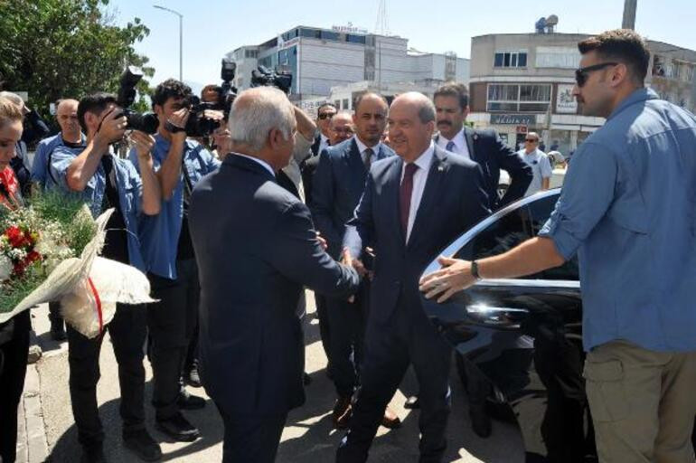 KKTC Cumhurbaşkanı Ersin Tatar Osmaniye'de 'Mehter Marşı'yla karşılandı - Resim : 7