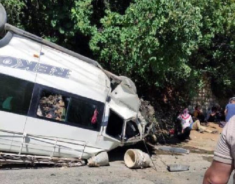 Freni boşalan tarım işçilerinin minibüsü devrildi: 4'ü ağır 27 yaralı - Resim : 4