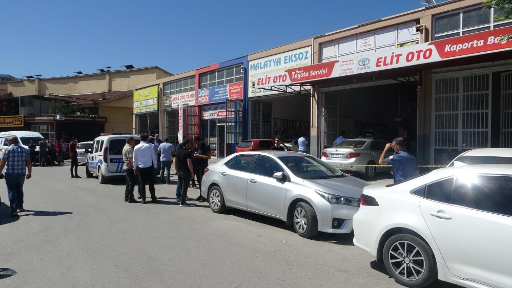 Esnaf kavgasında kan aktı - Resim : 1