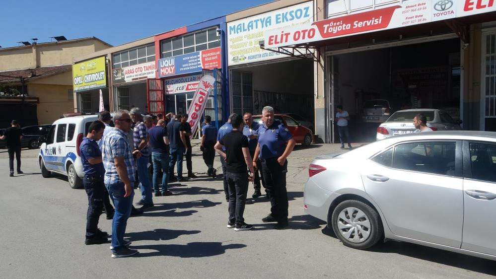 Esnaf kavgasında kan aktı - Resim : 2