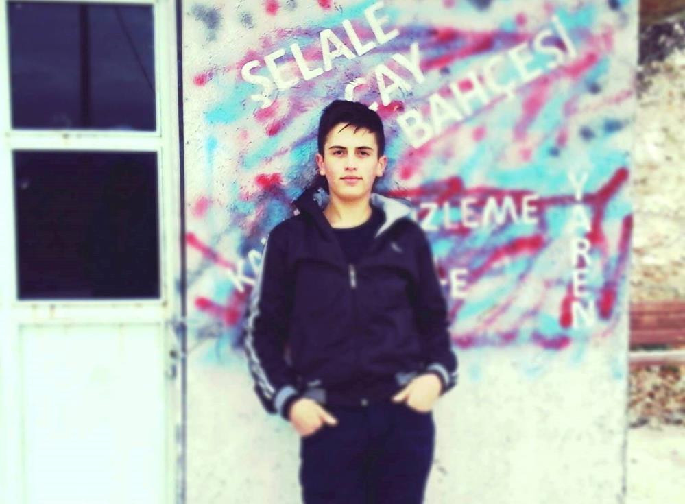 Yanan araçtan çıkamadı canından oldu - Resim : 4