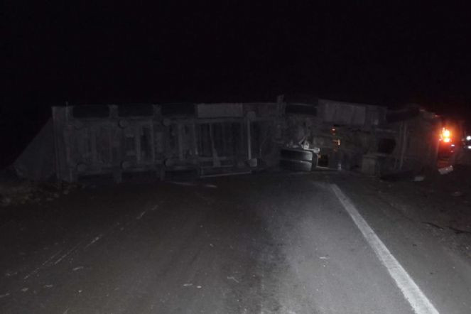 Karayolunu tarlaya çeviren kaza - Resim : 4