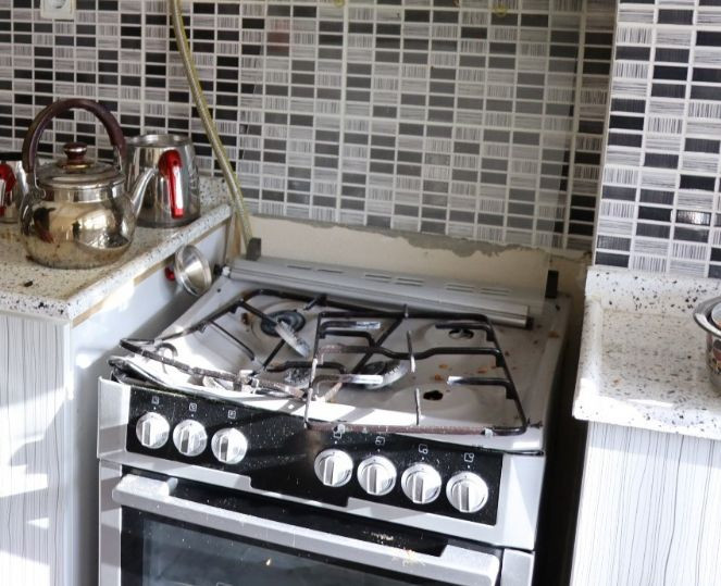 Düdüklü tencere bomba gibi patladı - Resim : 3