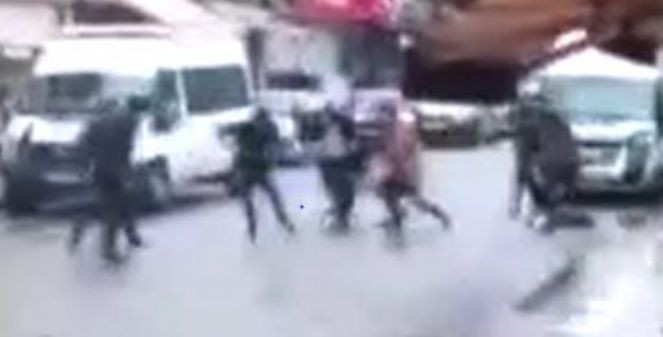 Aşiretler birbiriyle çatıştı: 2'si ağır 4 yaralı - Resim : 3