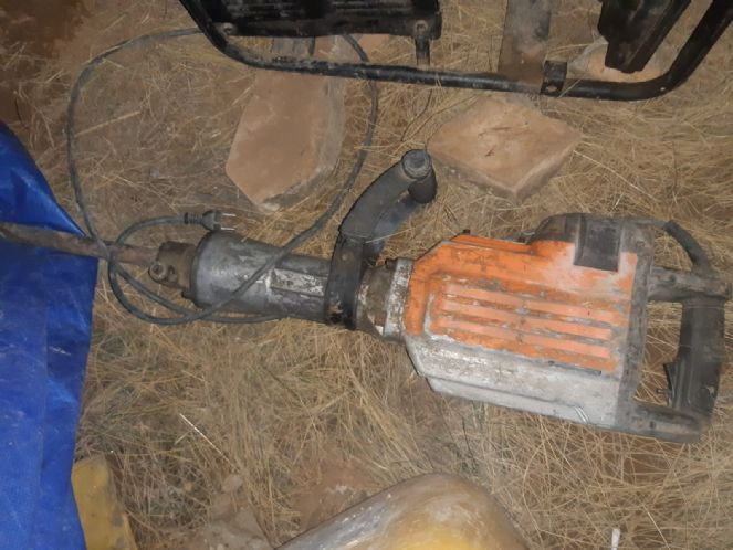 Kaçak kazı yapan 4 kişi yakalandı (11 Aralık 2022) - Resim : 2