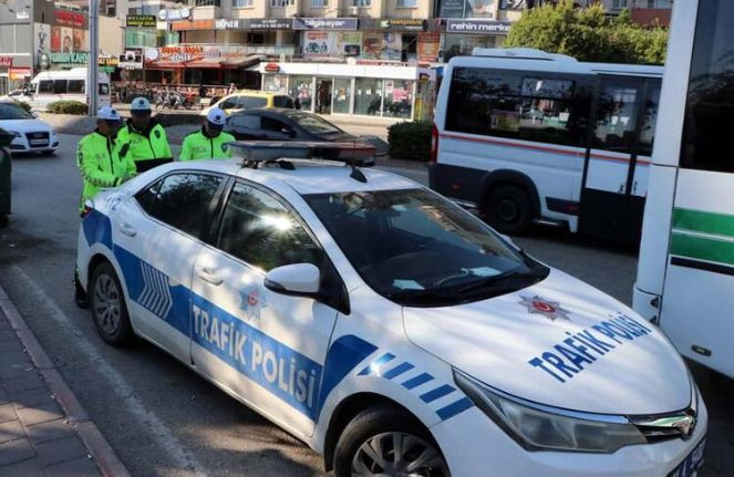 Yayalar şikayet etti! Yol vermeyen sürücülere ceza yağdı - Resim : 8