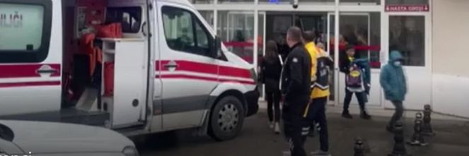 Yerli Malı Haftası'nda 12 öğrenci zehirlendi - Resim : 1