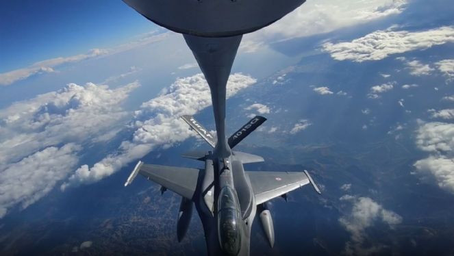 MSB muharip uçaklarının eğitim görüntülerini paylaştı - Resim : 2