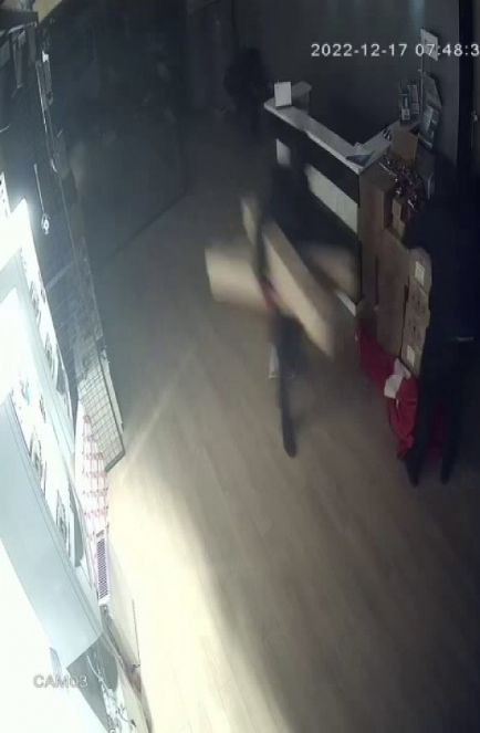 ‘Maskeli Beşler’ filmi gerçek oldu! 200 bin liralık malzeme çaldılar - Resim : 6