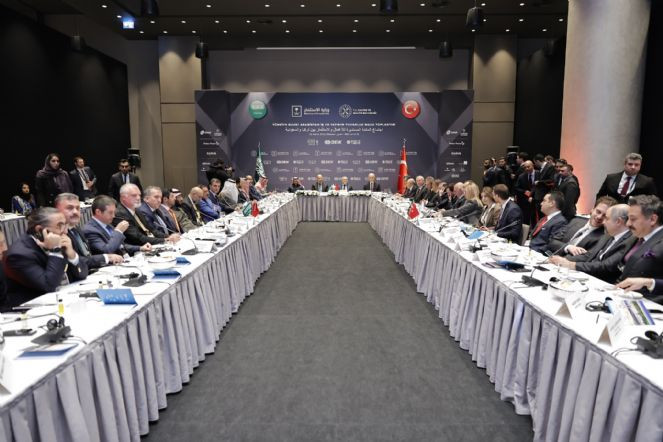 Nebati, Suudi Arabistan Yatırım Bakanı el-Falih ile görüştü - Resim : 2