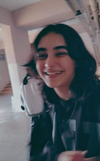 Köprü altında ölü bulunan 13 yaşındaki kız son yolculuğuna uğurlandı - Resim : 1