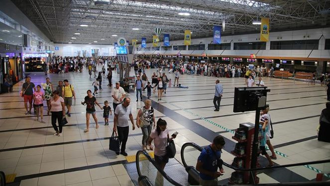 Türkiye, 2022'nin 11 ayında 42 milyondan fazla yabancı ziyaretçiyi ağırladı - Resim : 11