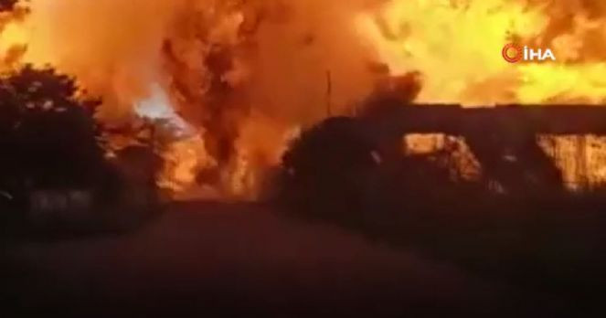 Güney Afrika'da gaz tankeri faciası: 8 ölü - Resim : 1