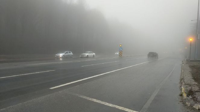 Bolu Dağı'nda sis ve sağanak! Mesafe 30 metreye düştü - Resim : 5