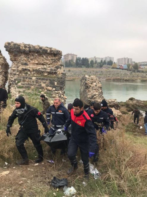 Cansız bedeni bulundu. Dicle Nehri'ne atlamıştı - Resim : 1