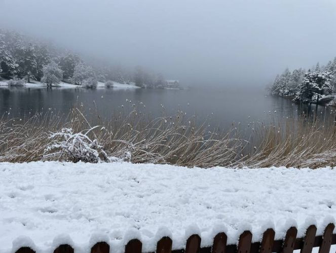 Bolu'da kar yağışı aralıklarla sürüyor - Resim : 3