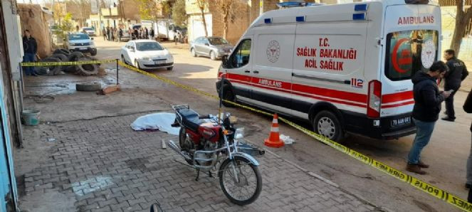 Kardeşini öldürdü mezarlıkta intihar etti - Resim : 2