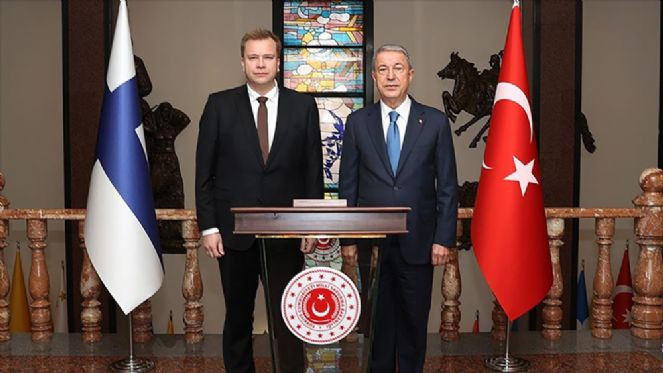 Bakanı Akar, Finlandiyalı mevkidaşı Kaikkonen ile görüştü - Resim : 7