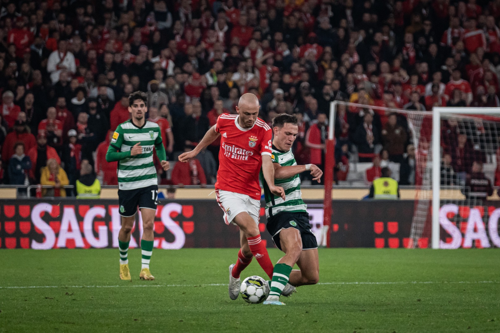 Benfica Sporting Lizbon maçında gol yağmuru