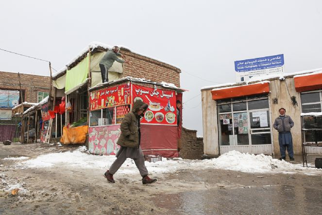 Afganistan'da 24 kişi donarak yaşamını yitirdi - Resim : 3