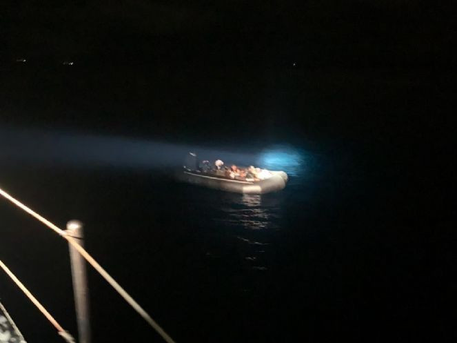 Bodrum açıklarında 45 kaçak göçmen kurtarıldı - Resim : 1