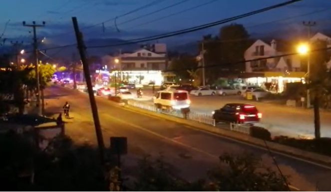 Erdoğan'a Fethiye'de şok. 64 araçla ıssız sokaklardan geçti - Resim : 5