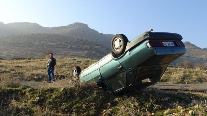 Otomobil ters dönmüş bulundu! Sürücü kayıp - Resim : 1