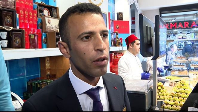 Eyüp'te yerde dev bir fıstıklı baklava. İnsanlar yiyemeyince hayal etmeye başladılar - Resim : 8