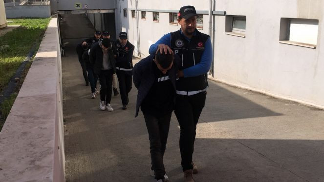 Adana'da 'torbacı' operasyonu: 6 gözaltı - Resim : 1