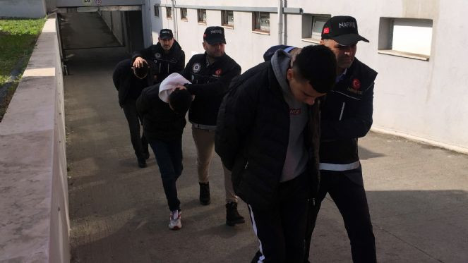 Adana'da 'torbacı' operasyonu: 6 gözaltı - Resim : 3