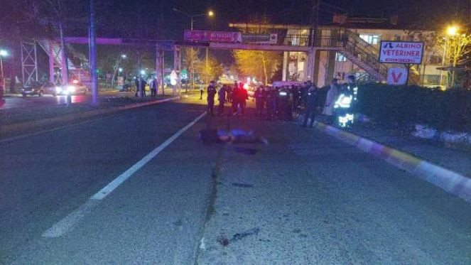 Vicdansız sürücü, yayaya çarparak öldürdü otomobilini bırakıp kaçtı - Resim : 3