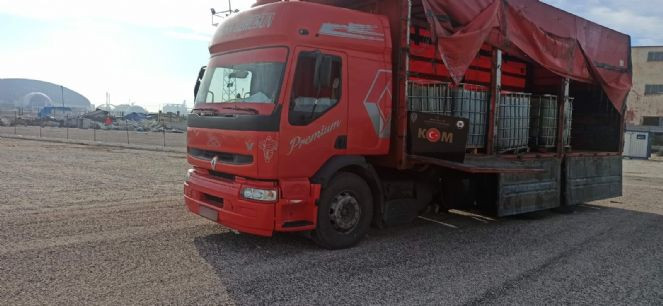 Konya’da 9 bin 800 litre kaçak akaryakıt ele geçirildi - Resim : 1