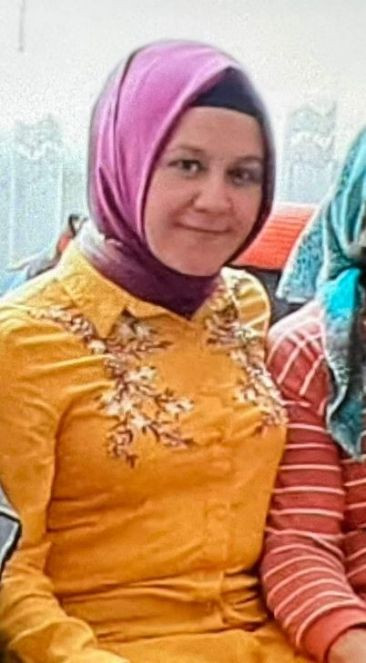 Kocası tarafından canice öldürülen kadın toprağa verildi - Resim : 1