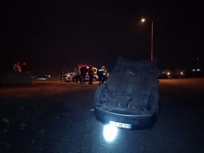 Ehliyetsiz çocuk araçla takla attı - Resim : 5