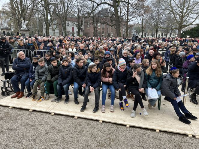 Holokost kurbanları Amsterdam'da anıldı - Resim : 3