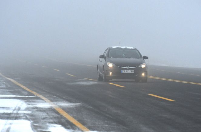 Kars Ta Etkili Olan Kar Ve Sis Kara Yollar Nda Ula M Aksatt