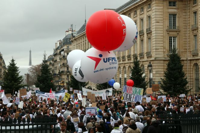 Fransa'da pratisyen hekimlerden protesto - Resim : 2