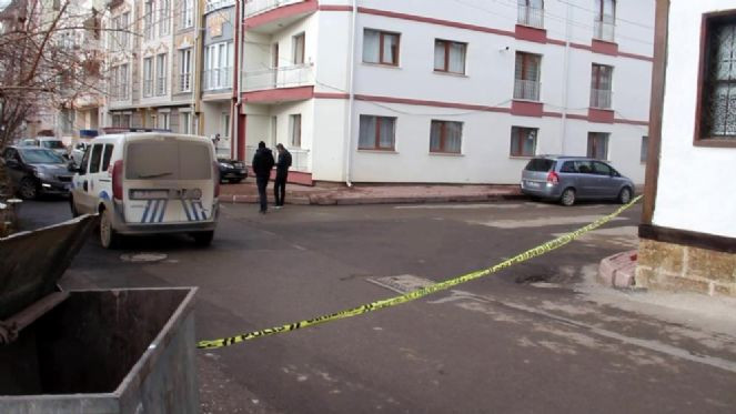 Kadının patlayan varisi polisleri alarma geçirdi - Resim : 7