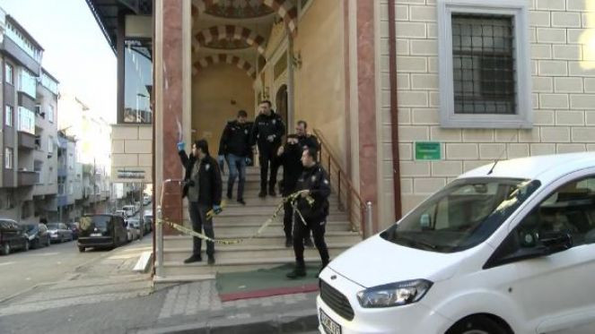 Namaz kılarken başından vuruldu - Resim : 9