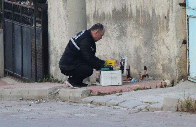 Husumetli iki aile silahlı sopalı kavga etti: 2 yaralı - Resim : 2