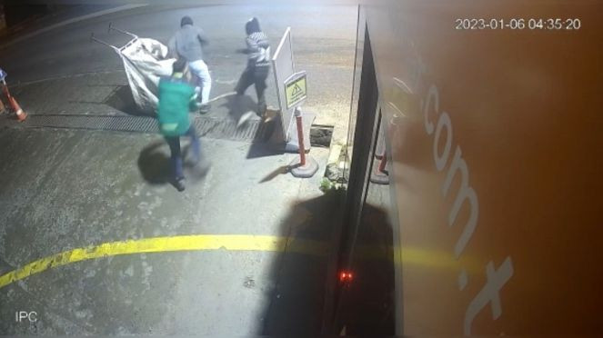 Şişli'de mazgal hırsızlarına sopalı müdahale - Resim : 1