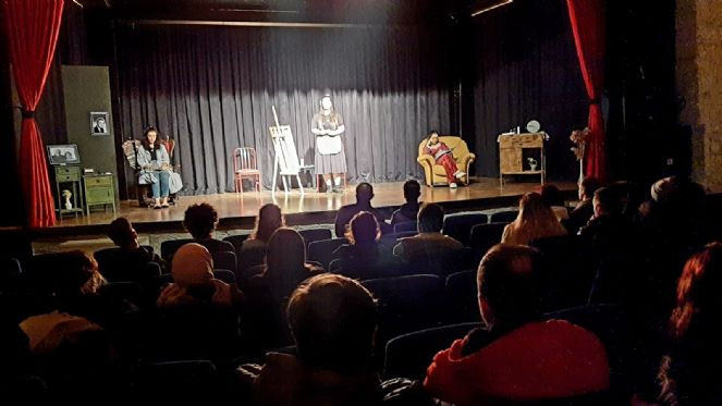 'Tuvaldeki Kadınlar' sergisi sahnelenmeye başladı - Resim : 5