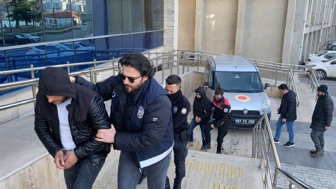 Zonguldak'ta sahte altın dolandırıcılığı ile suçlanan 3 şüpheli tutuklandı - Resim : 1