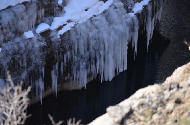 Şırnak’ta dağlar buz tuttu - Resim : 2