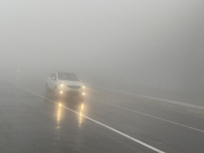 Sürücüler dikkat! Bolu Dağı'nda sis ve sağanak engeli - Resim : 2
