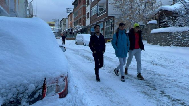 Tipi 39 köyün ulaşımını kesti - Resim : 4