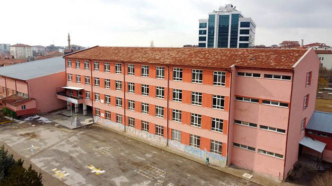 Riskli görülen 3 okulun öğrencileri, başka okullara nakledildi - Resim : 3